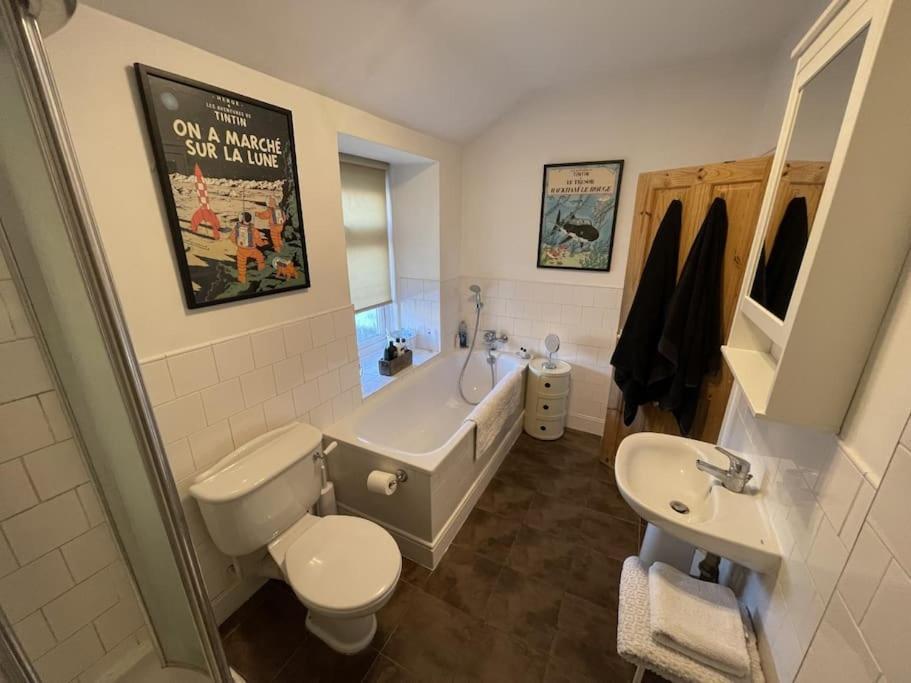 Spacious Two Bedroom Flat In Prestigious Highgate. London Bagian luar foto